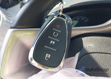 2018 Chevrolet Trax Lt z USA, uszkodzony, nr VIN 3GNCJPSBXJL314204